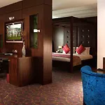 Crowne Plaza Dublin By Ihg Отель 4*