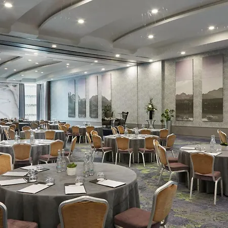 都柏林皇冠假日酒店布兰查 4* 布兰察斯镇