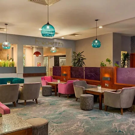 Szálloda Crowne Plaza Dublin By Ihg 4*