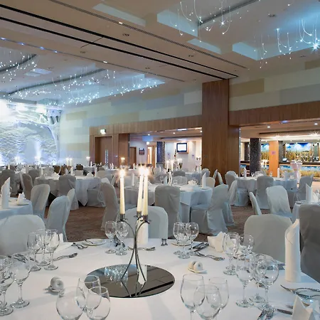 Otel Crowne Plaza Dublin By Ihg 4*