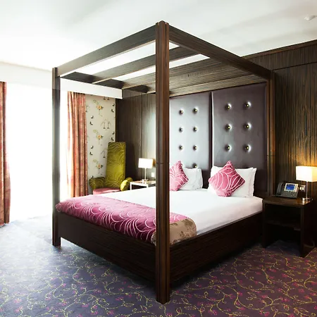 Crowne Plaza Dublin By Ihg Hotel 4*