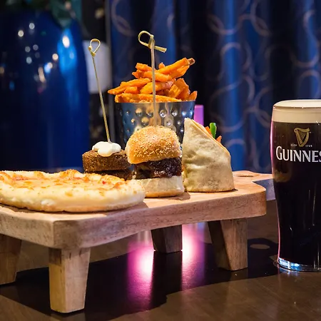 都柏林皇冠假日酒店布兰查 布兰察斯镇