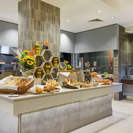 Hotel Crowne Plaza Dublin By Ihg