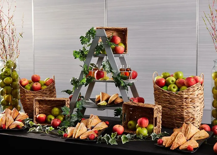 Crowne Plaza Dublin By Ihg 4*