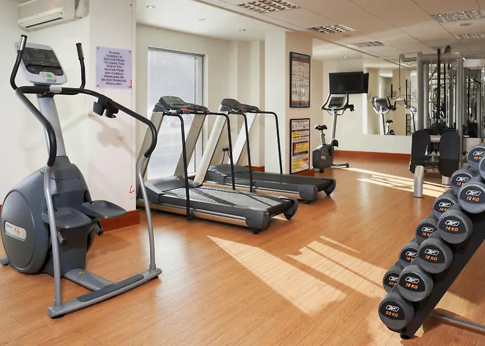 Отель Crowne Plaza Dublin By Ihg 4*