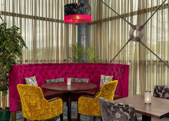 Отель Crowne Plaza Dublin By Ihg Бланчардстаун