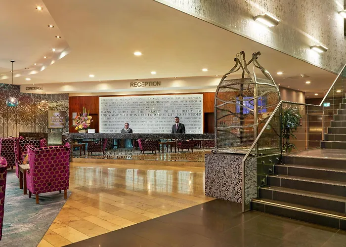 Crowne Plaza Dublin By Ihg Otel 4*