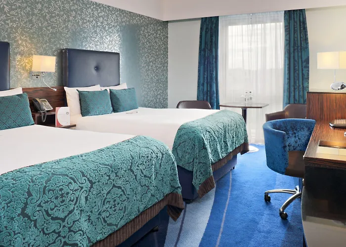 Отель Crowne Plaza Dublin By Ihg 4*