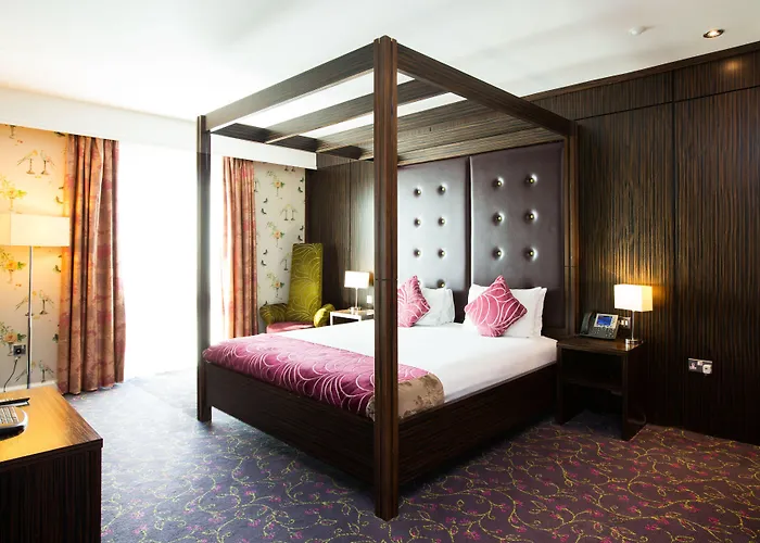 Crowne Plaza Dublin By Ihg Отель 4*