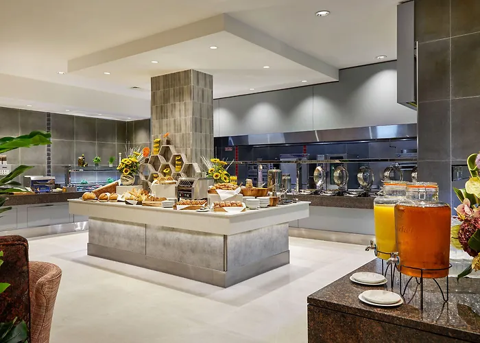 Отель Crowne Plaza Dublin By Ihg